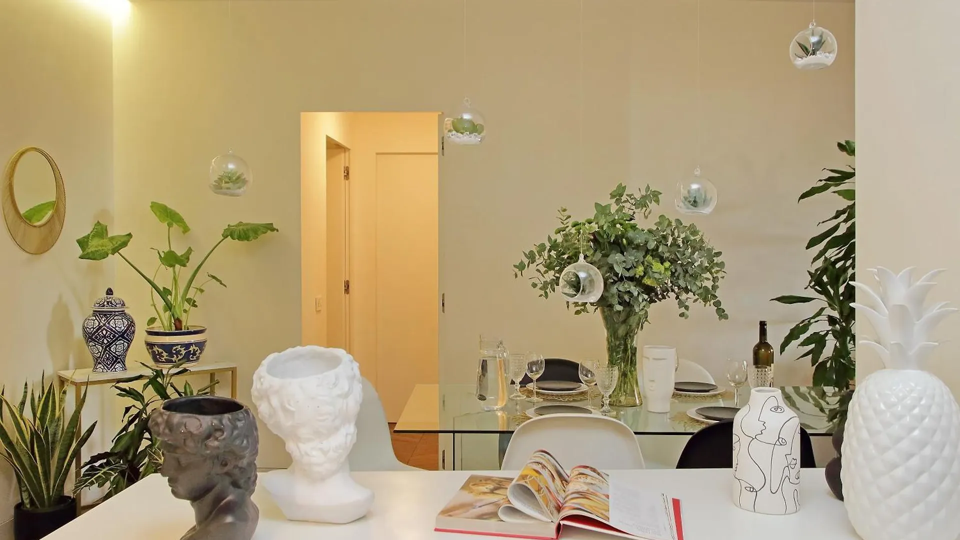 Luxury Domus Apartment 2 Roma 0*,